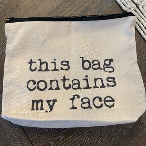 NWOT-Cosmetic bag